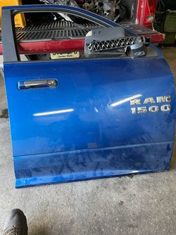 2014 Dodge RAM Door 1500 Fits 2011-2018