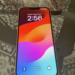 new iphone 14 plus hardly used no  cracks or scratches price is negotiable