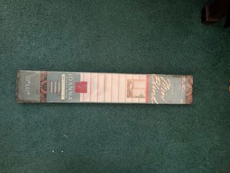 Final mini blinds 23” X 42” white