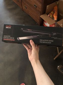 Brand new salon straightener double iron