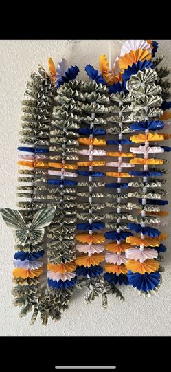 Graduation Money Leis 