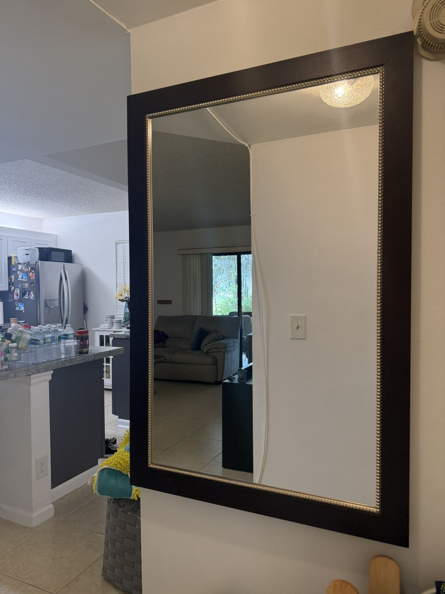 Elegant Wall Mirror with Beaded Frame – Modern & Classic Design