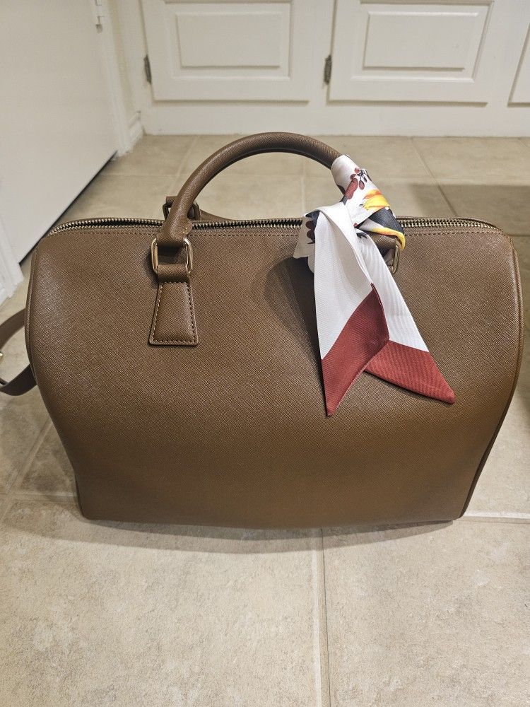 Travel Bag Brown With Handkerchief