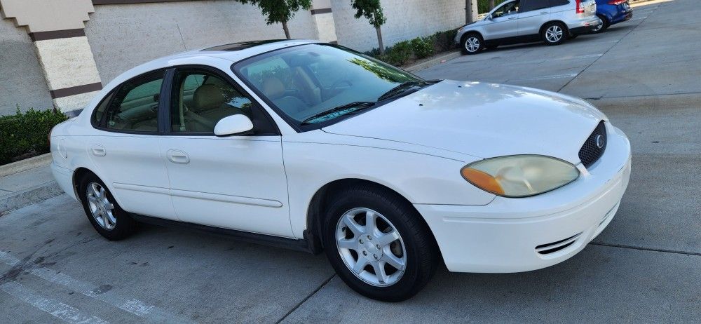 2006 Ford Taurus