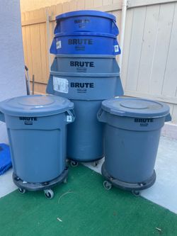 Brute trash cans with wheels