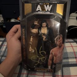 Aew Unrivaled Series 1 Kenny Omega SIGNED *damaged Box*