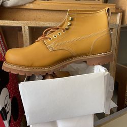 Work Boots   Men   Women And Children On Sale 20.00 Diff Sizes And Colors Steel Toe 25.00  