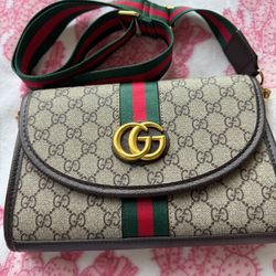 Gucci Shoulder Bag 