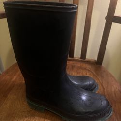 Women’s Rubber Rain boots Size 8 Made In USA