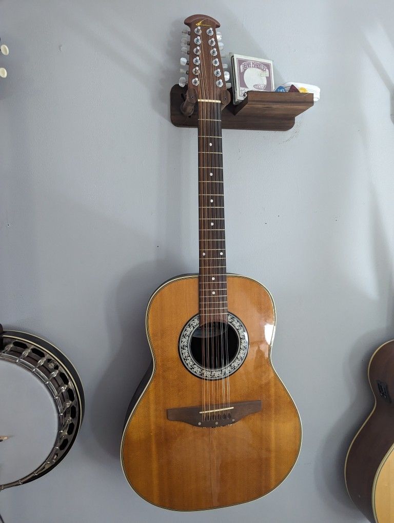 12-String Guitar - Ovation Celebrity Cc65