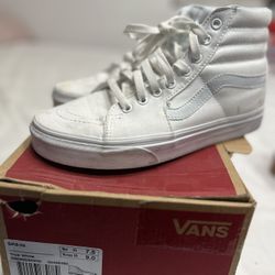White Sk8-hi Vans 