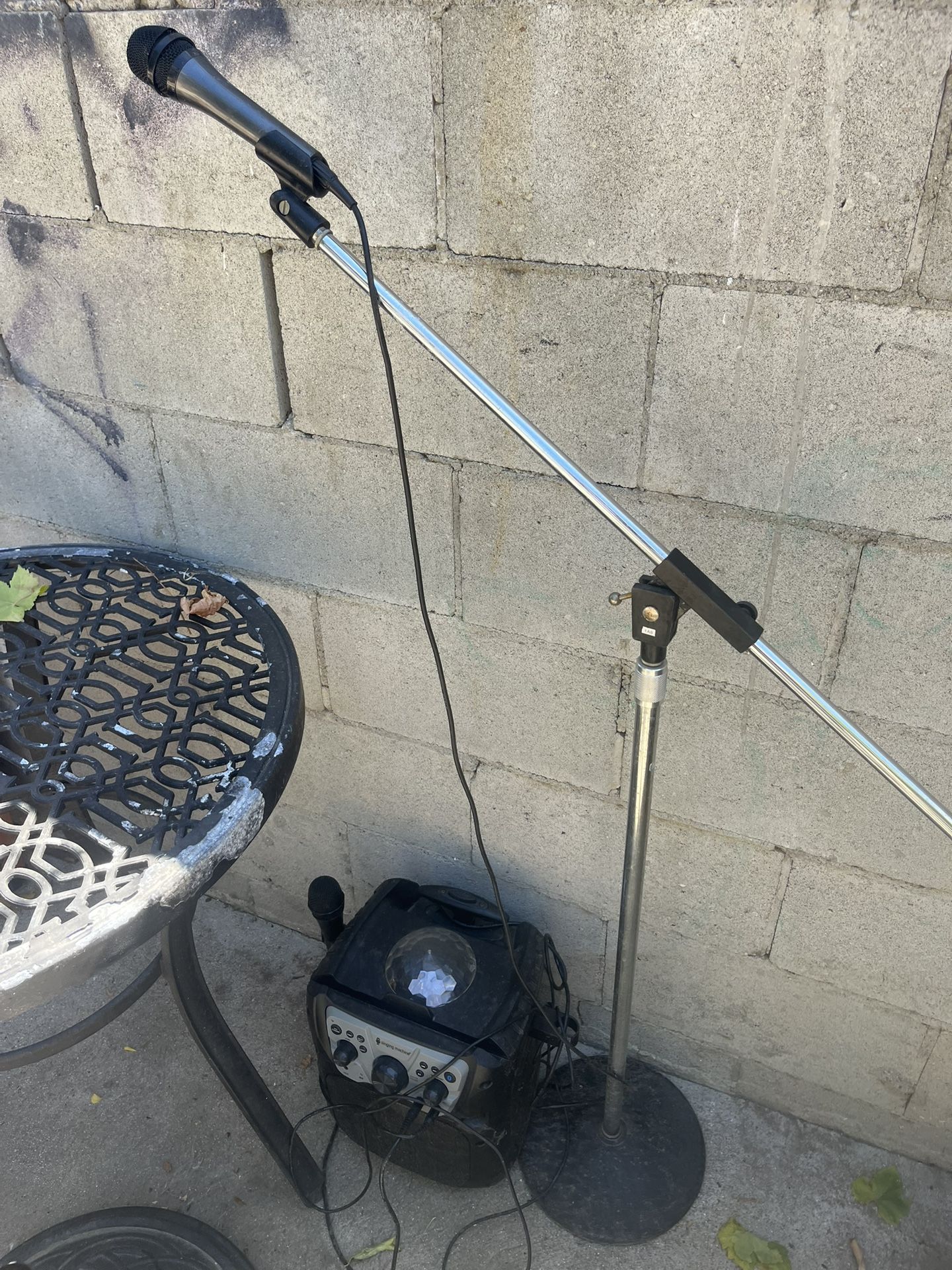Mic Stand / Mic / Speaker