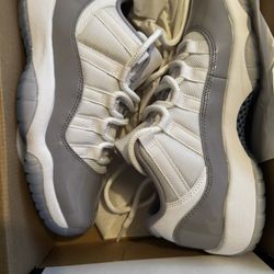 Air Jordan 11 Low Cool Gray Size 6.5Y