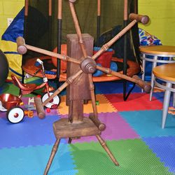 Antique Primitive Wooden Yarn Winder Spinner's Weasel Clock Spokes Yarn Ball Winding Farmhouse Tool