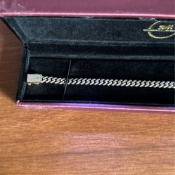 10KGLD 2.90CT DIA BRACELET 