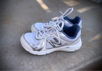 New Balance 496 V3 Women's Walking Sneakers Sz 6.5