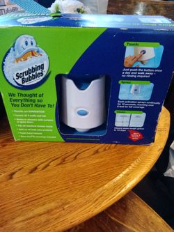 Automatic scrubbing Bathroom Cleaner