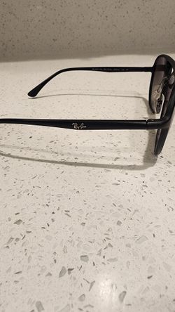 Ray Ban