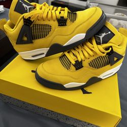 Jordan 4 Lightening 