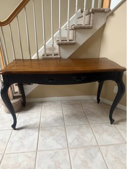 Decorative table