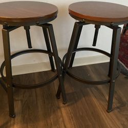 Adjustable Counter Stools