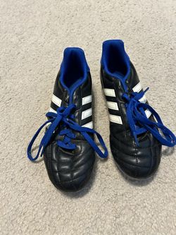 Youth Soccer Cleats 3.5