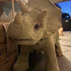 KOTA the triceratop dinosaur by Playskool