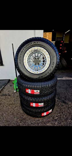 17" LOCK Mojave rims w- 33" AT tires