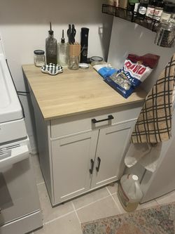 Kitchen Island - Move Out Same