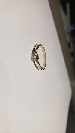 14 carat gold Diamond ring REAL gold REAL Diamond.