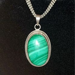 Huge Genuine Malachite Stone 925 Pendant On Choker