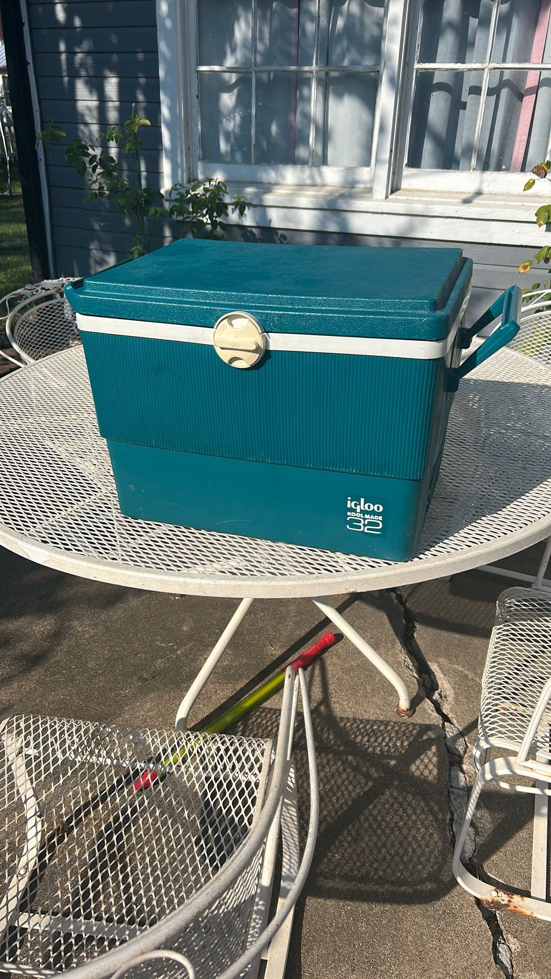1989 Igloo Kool Made 32 electric cooler/warmer