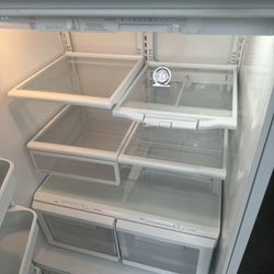 Refrigerator Maytag 