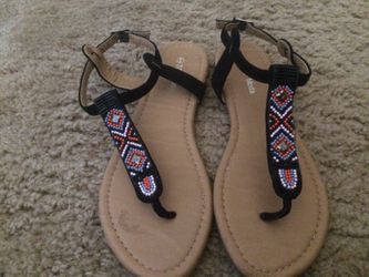 Sandals size 6