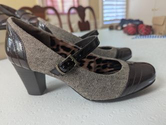 EXCELLENT CONDITION LIKE NEW CLARK'S BROWN HOUNDSTOOTH PATENT LEATHER MARY JANE PUMPS WITH LEOPARD PRINT LINING SZ 6.5 MEDIUM