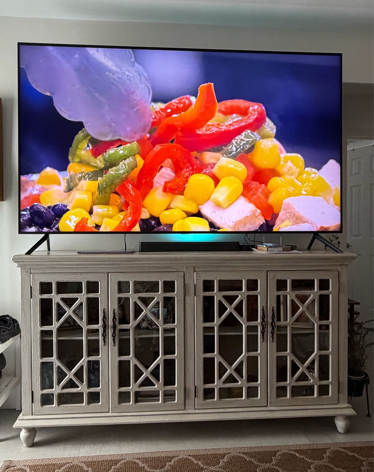Samsung 85 inch QLED Smart TV