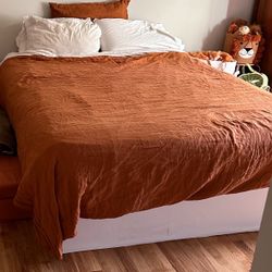 Parklane Bamboo Queen Mattress And IKEA malm Bed frame With Lift Storage 