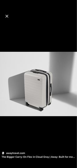 Away – The Bigger Carry-On     LGRY（Light Gray