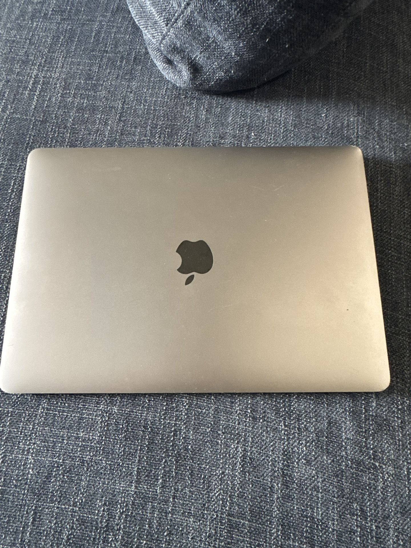 Macbook