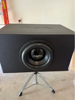 Skar Audio Subwoofer and Box