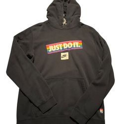 Nike Be True Mens M Black Sweatshirt 