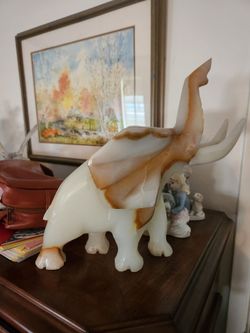 Onxy Elephant Figurine