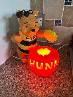 VTG 1999 Paper Magic Disney Halloween Winnie Pooh Hunny Bee Lighted Pumpkin