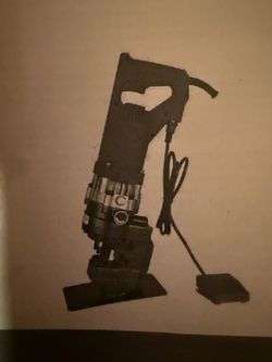 Hydraulic Hole Punch