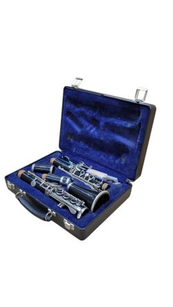 Bundy Selmer Resonite Bb Clarinet Complete Student Marching Band Kit Case