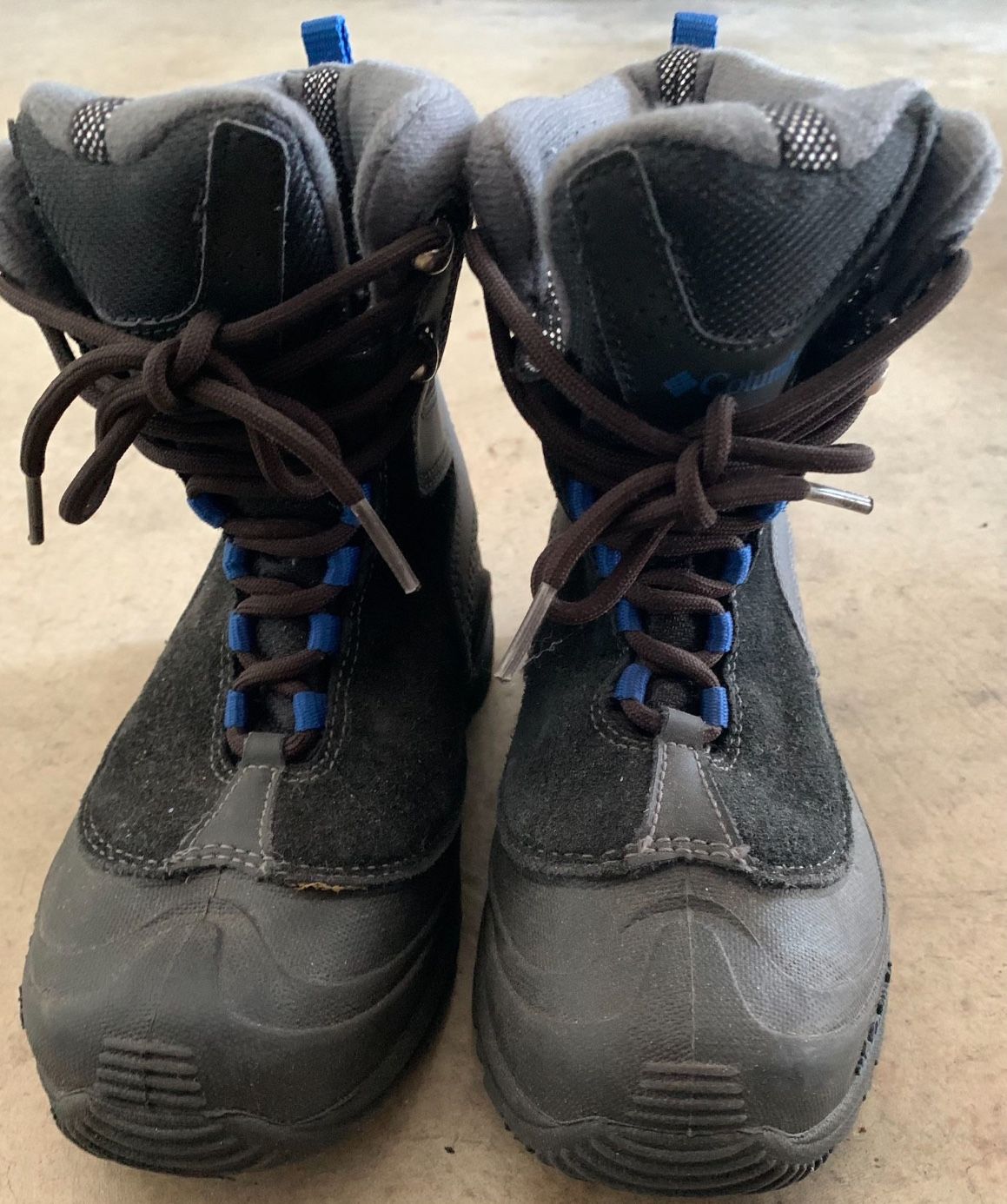 Kids Hiking Or Snow Boots Size 2
