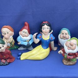 Vtg Walt Disney Production Snow White & The Seven Dwarfs Hollow Ceramic Figurine