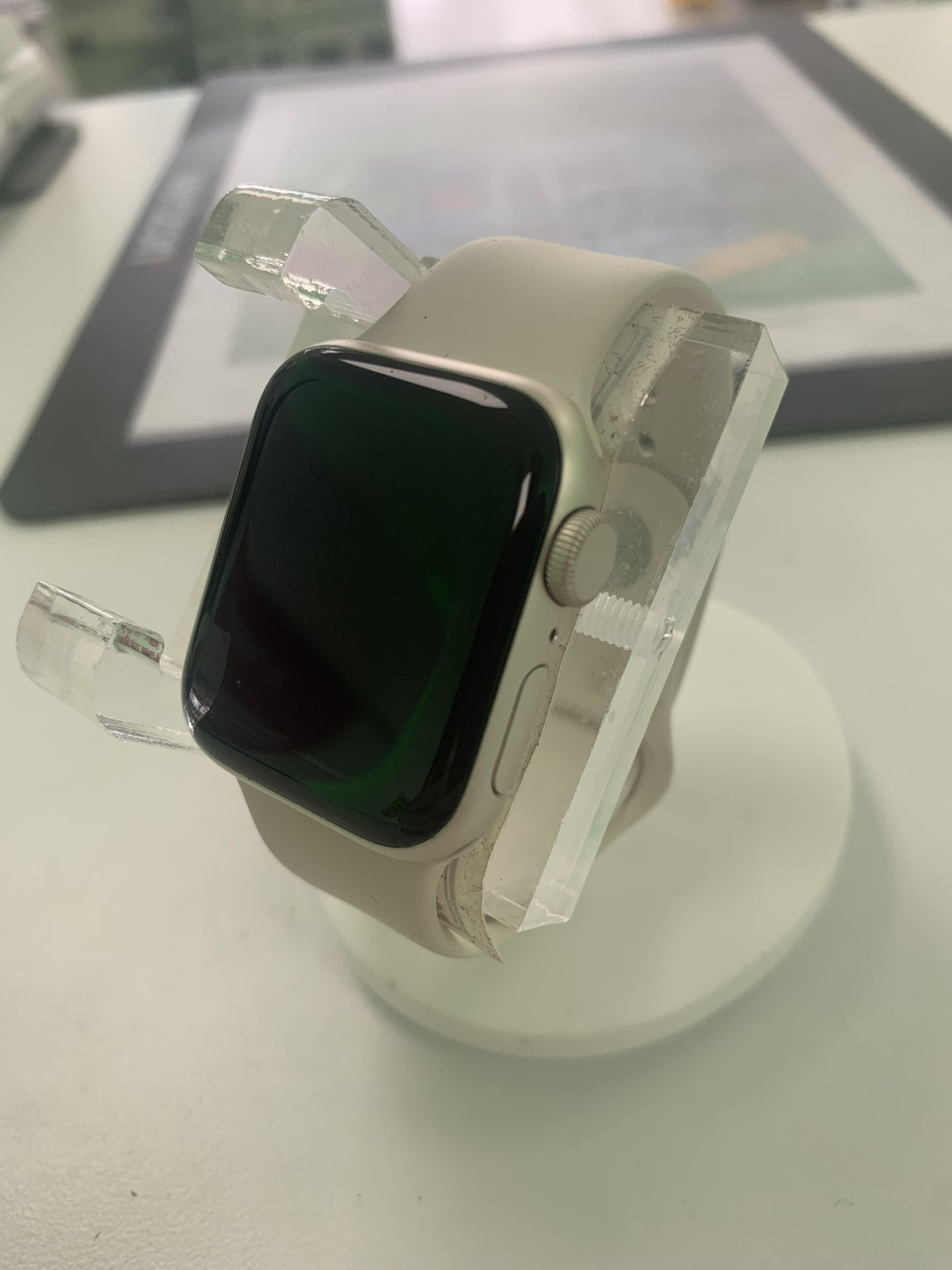 Apple Watch SE 2nd Gen GPS (starlight)