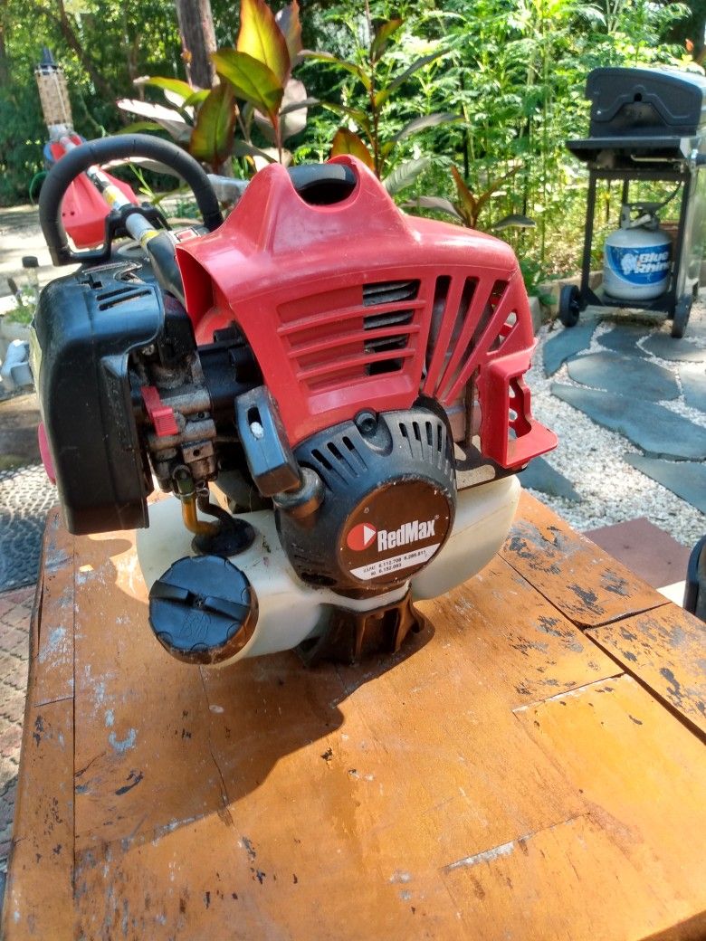 Reduced Redmax Weed Eater for Sale in Concord, NC OfferUp