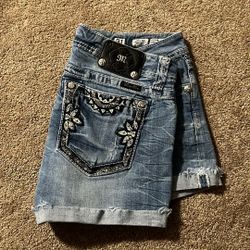Miss Me Shorts Size 31